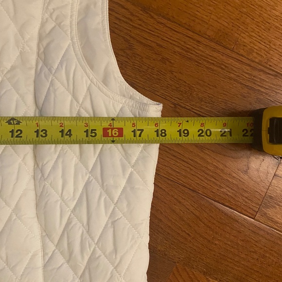 BARBOUR CALARY QUILTED WHITE VEST- (NWOT) - Picture 7 of 10